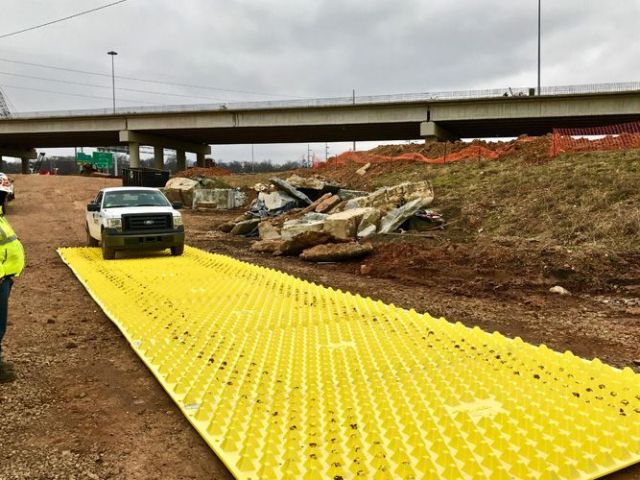 heavy-duty-bog-mats-hire-for-construction-sites