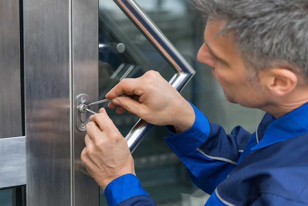 residential-locksmith-in-campbelltown-for-quality-lock-repairs-big-0