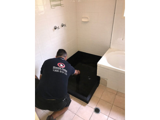 expert-shower-regrouting-services-for-bathroom-tile-restoration-small-1