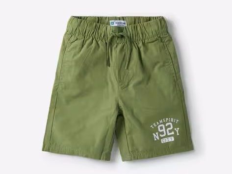 mid-rise-bermuda-shorts-with-insert-pockets