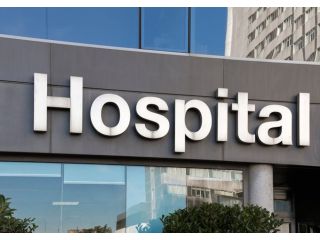 hospital-vending-machines-serving-staff-and-patients-around-small-0