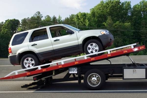 emergency-car-towing-melbourne-fast-help-when-you-need-it-big-1