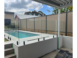 best-pool-fencing-service-in-raby-small-0