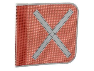 safety-flags-for-trucks-that-improve-visibility-on-mine-sites-small-0