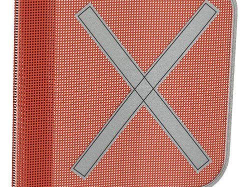 safety-flags-for-trucks-that-improve-visibility-on-mine-sites