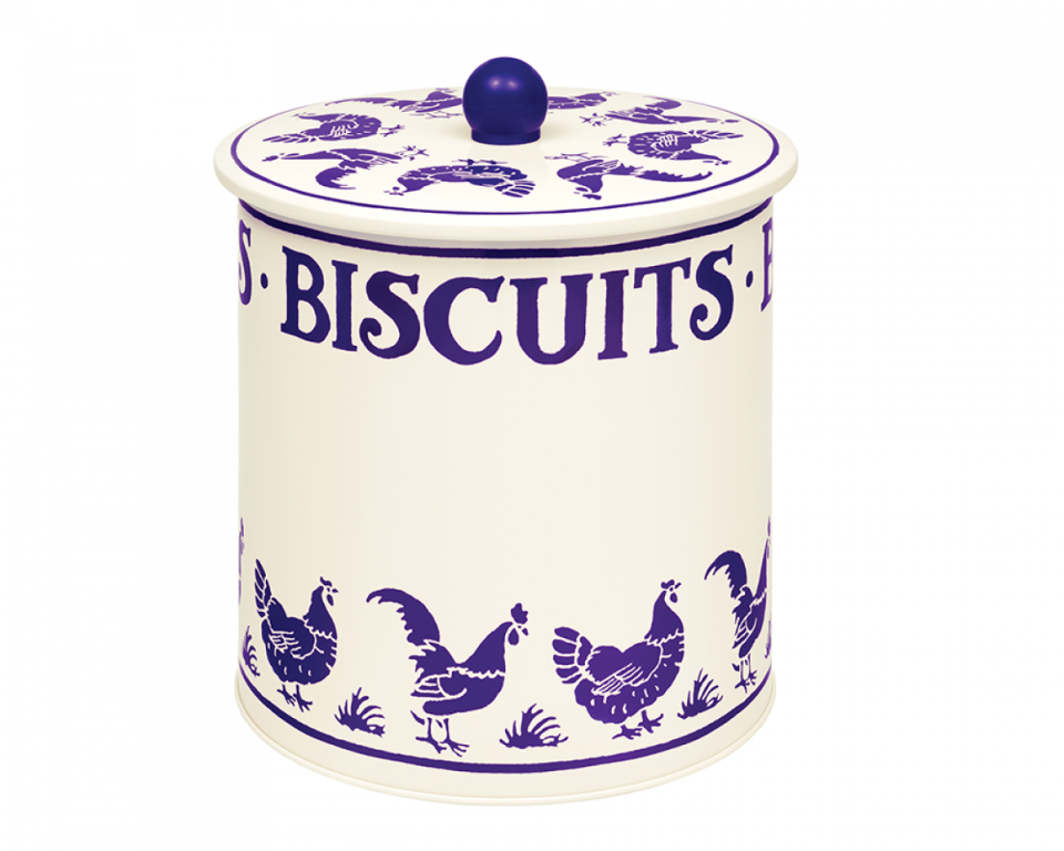 vintage-picnic-tins-for-classic-reusable-food-packaging