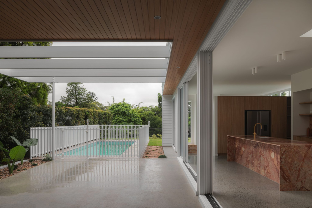 polished-concrete-floors-brisbane-that-combine-style-performance-big-0