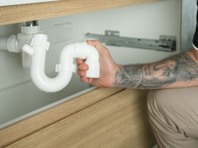 water-leak-repairs-adelaide-burst-pipe-plumbers-247-experts