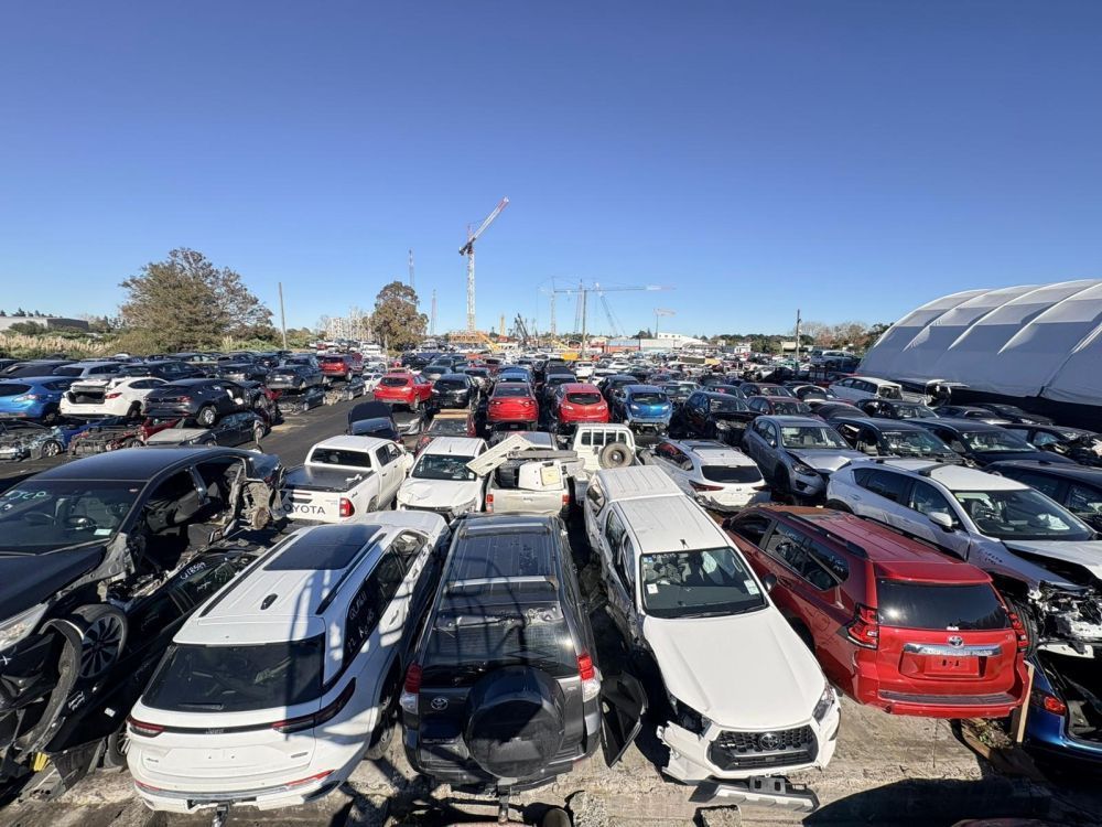 quick-hassle-free-car-removal-sydney-services-big-0