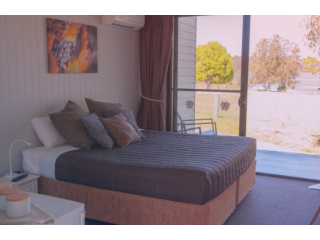 hotels-near-kallangur-small-0