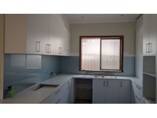 trusted-glass-splashback-installers-perth-small-3