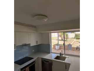trusted-glass-splashback-installers-perth-small-1