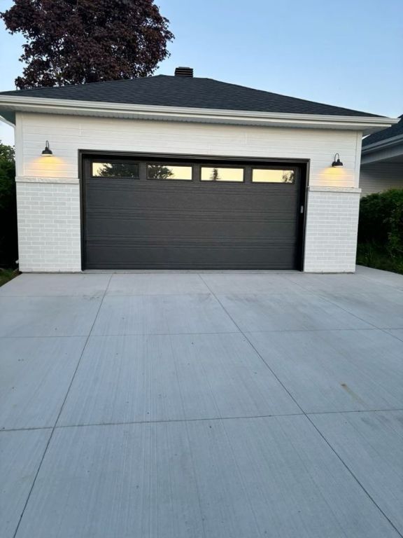 garage-doors-and-remote-controls-in-caroline-springs-big-0