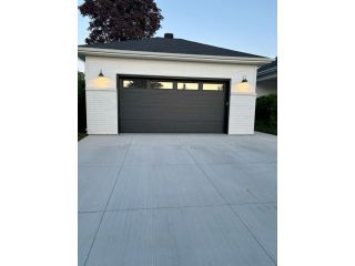 garage-doors-and-remote-controls-in-caroline-springs-small-0