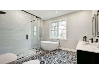 bathroom-renovation-experts-quality-bathroom-makeovers-small-1