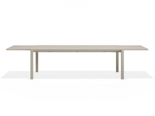 extendable-outdoor-table-in-latte-finish-for-stylish-patios