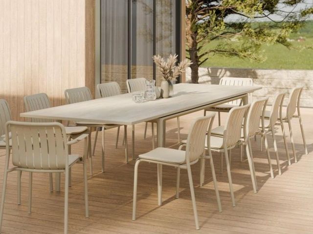 luxury-latte-dune-ceramic-outdoor-table-with-extendable-design
