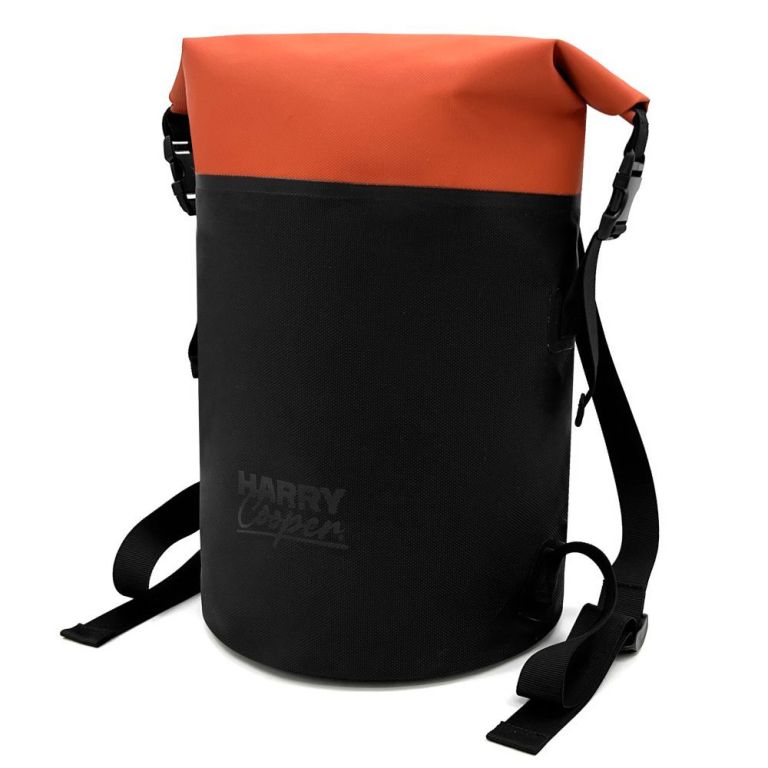protect-your-gear-anywhere-with-the-two-tone-dry-bag-20l-big-0