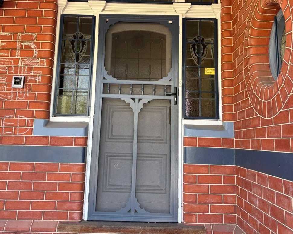 dont-risk-your-safety-install-stainless-steel-mesh-doors-today