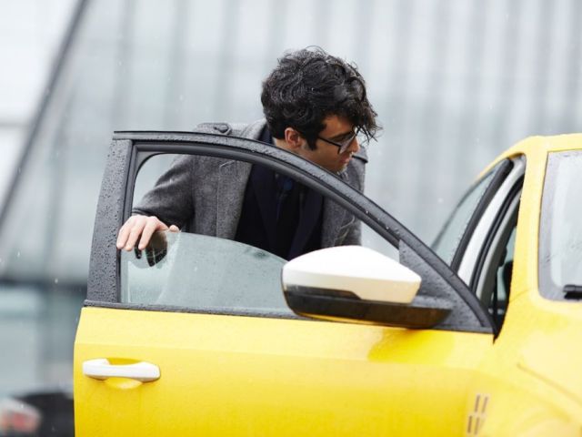 fast-convenient-taxi-hire-in-ballarat-north