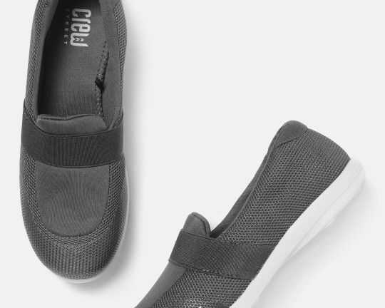 crew-street-women-charcoal-grey-running-shoes