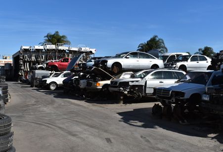 struggling-to-sell-sell-my-car-to-wreckers-for-fast-cash-big-2