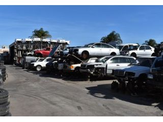 struggling-to-sell-sell-my-car-to-wreckers-for-fast-cash-small-2