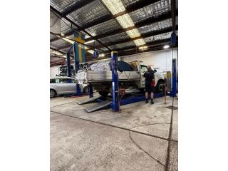 book-car-engine-diagnostic-check-today-small-1