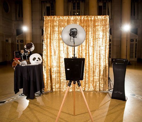 open-air-photo-booth-melbourne-for-fun-event-memories-big-0