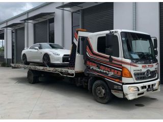 stuck-late-at-night-247-towing-services-queensland-small-1