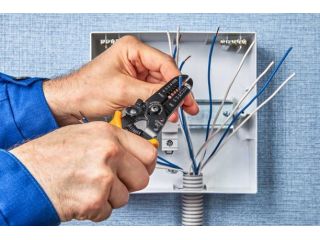 professional-electrician-manly-for-wiring-and-electrical-repairs-small-0