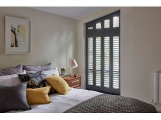 fading-warped-blinds-get-heavy-duty-protection-now-small-0