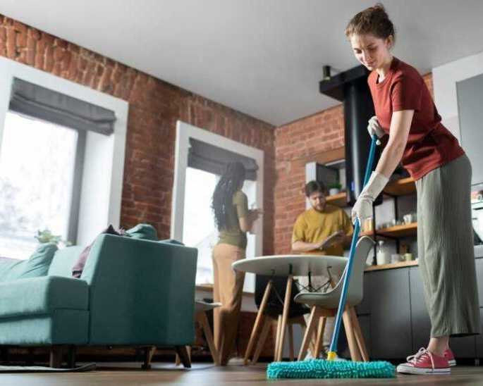 left-in-a-messy-house-get-urgent-domestic-support
