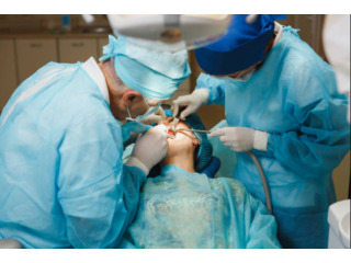advanced-restorative-and-cosmetic-dentist-in-lysterfield-small-0