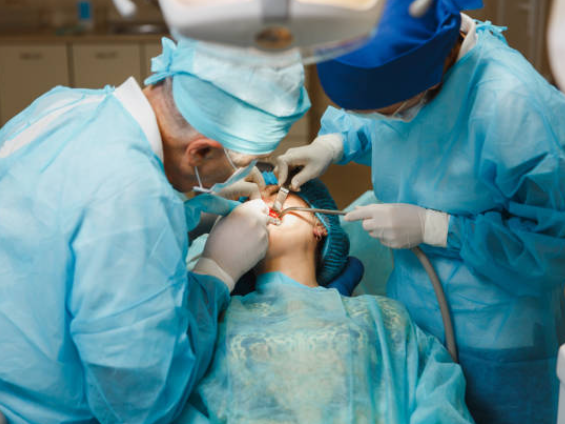advanced-restorative-and-cosmetic-dentist-in-lysterfield