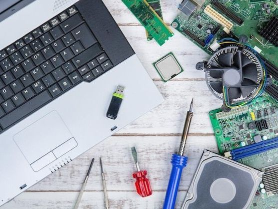 fast-reliable-laptop-repairs-in-castle-hill