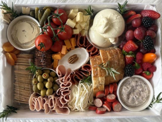 elegant-catering-for-events-parties-corporate-functions