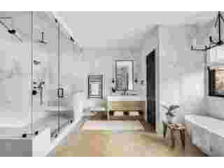 best-bathrooms-renovations-contractor-in-brunswick-small-0