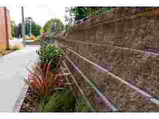 best-retaining-walls-contractor-in-modbury-small-0