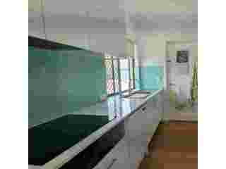 get-custom-glass-splashbacks-brabham-small-1