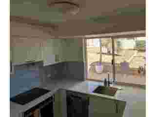 get-custom-glass-splashbacks-brabham-small-0