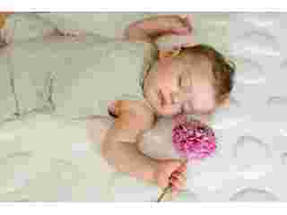 why-breathability-matters-in-a-baby-cot-mattress-for-safe-sleep-small-1