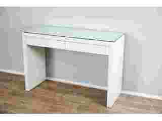 beauty-table-with-mirror-sets-that-define-glamour-small-0