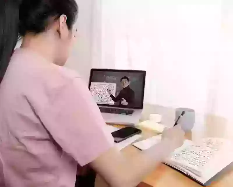 book-your-online-counselling-appointment-big-1