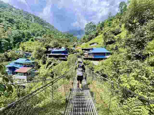 ghorepani-poon-hill-trek-with-stunning-sunrise-views