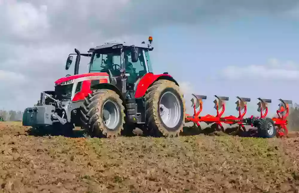 massey-ferguson-compact-tractors-for-farm-work-bb-machinery-big-0