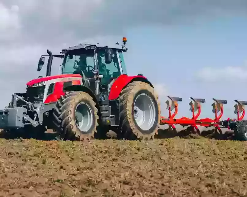 massey-ferguson-compact-tractors-for-farm-work-bb-machinery