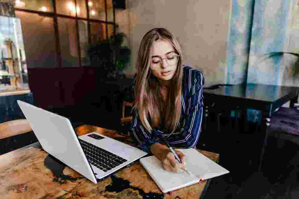 affordable-graphic-design-assignment-help-australia-big-0
