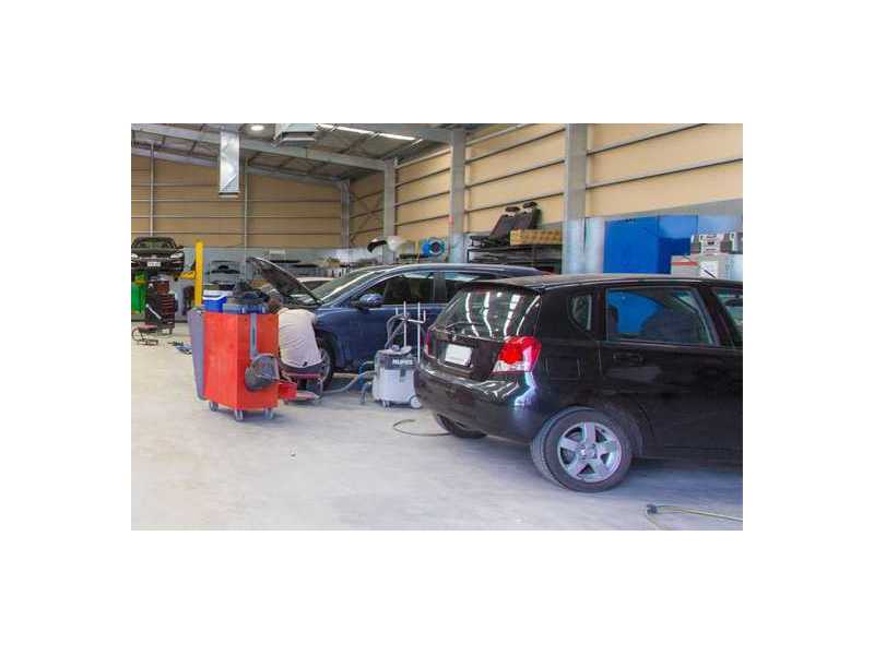 get-holistic-car-rollover-with-crash-repair-near-me-small-0