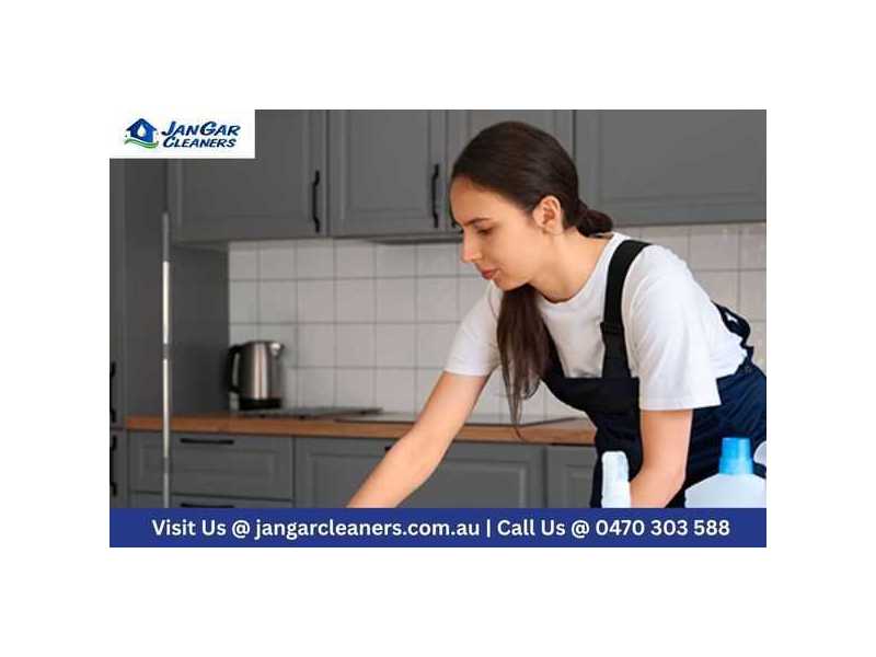 professional-house-cleaning-experts-in-devonport-small-0